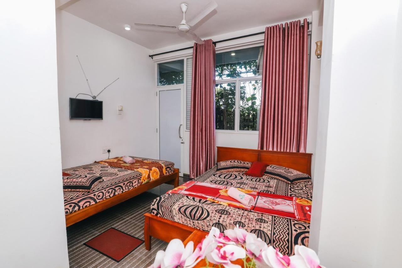 Delight Reich Hotel Peradeniya Exteriér fotografie
