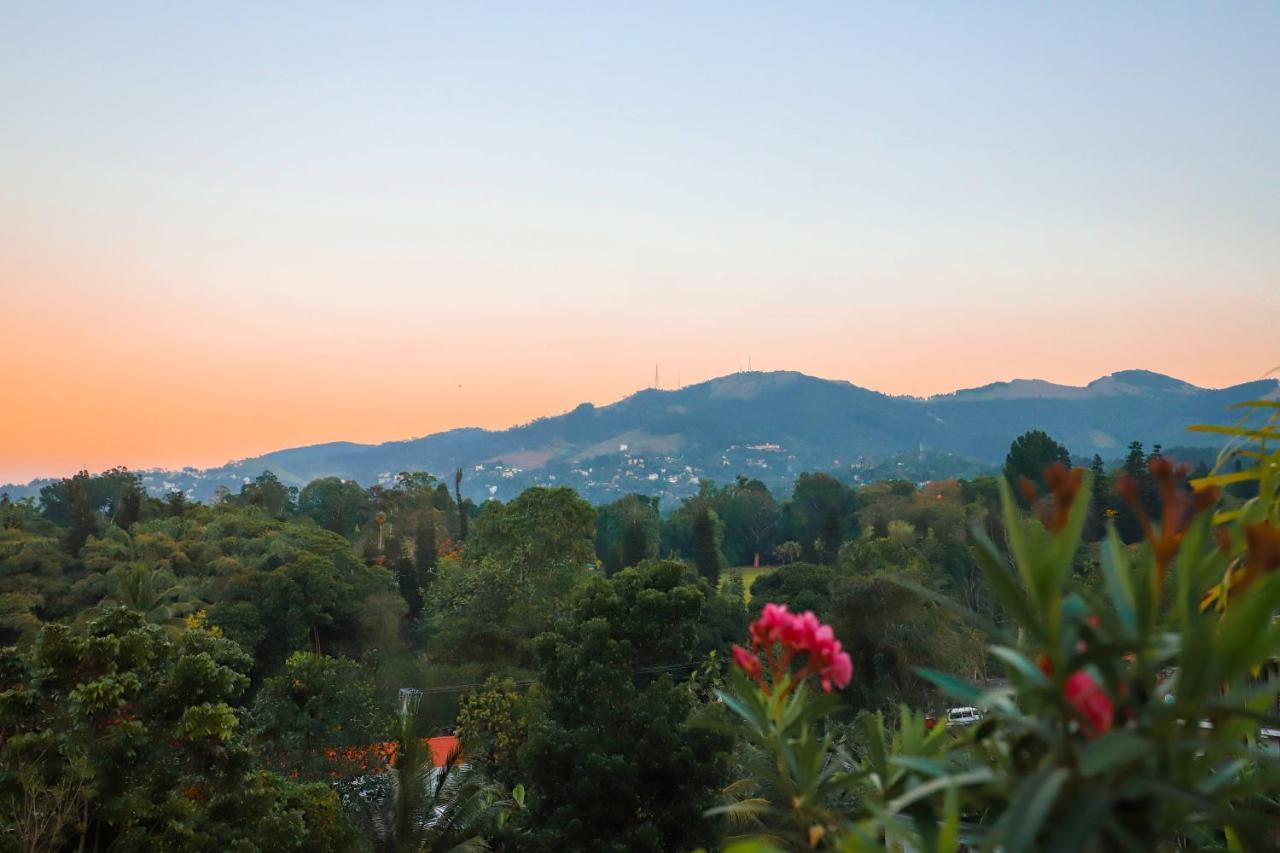 Delight Reich Hotel Peradeniya Exteriér fotografie