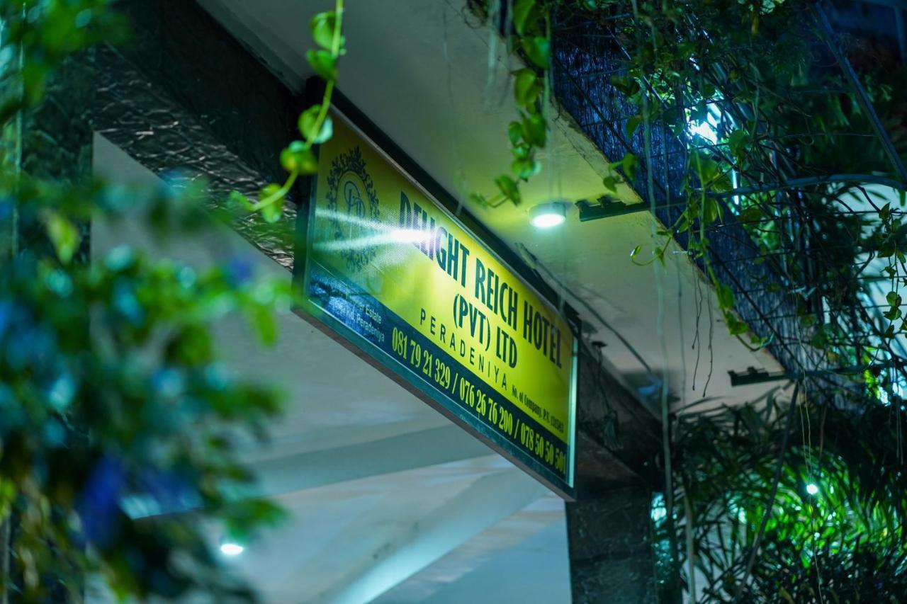 Delight Reich Hotel Peradeniya Exteriér fotografie