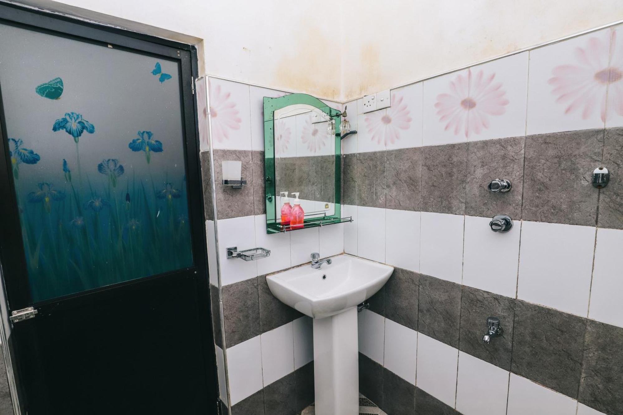 Delight Reich Hotel Peradeniya Pokoj fotografie